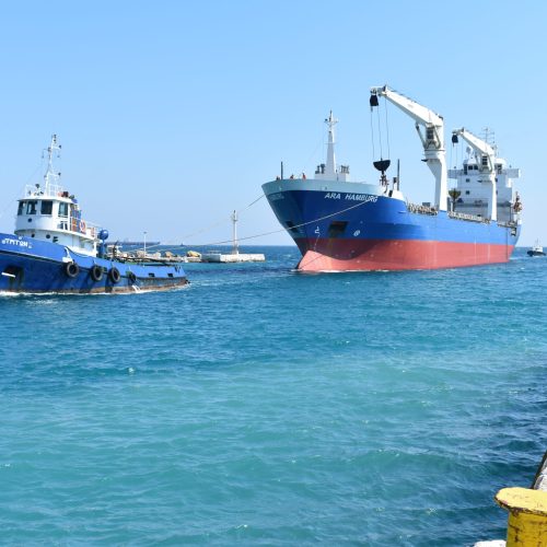Ρυμούλκηση "Τρίτων"
